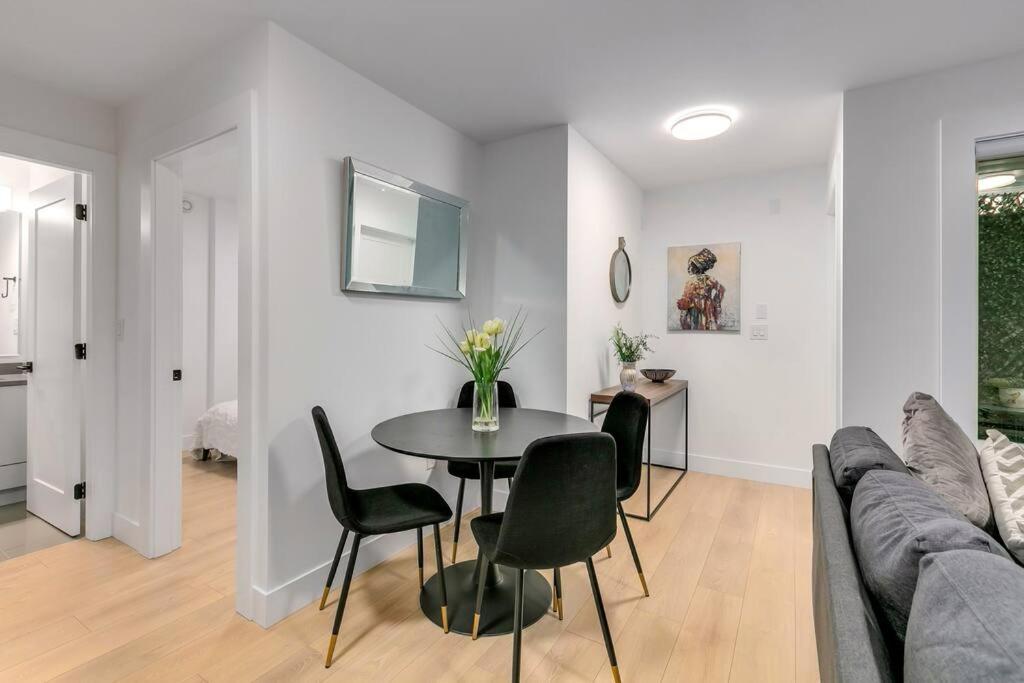 Guest Suite In South Surrey Kültér fotó